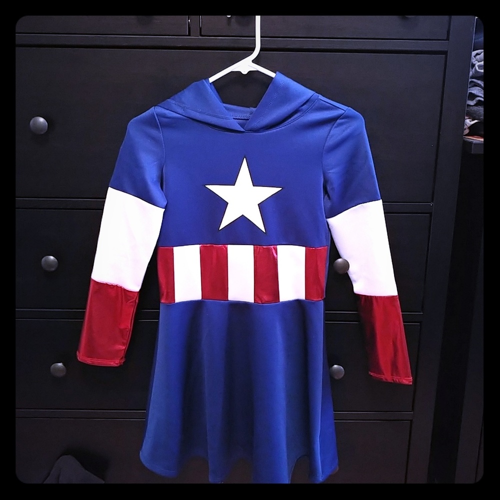 EUC Girl Captain America custome.